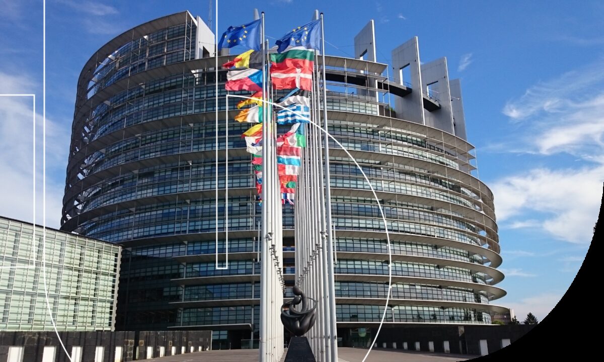 ESRS vs CSRD blog banner 2 EU commission whole building