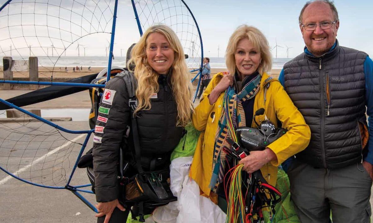 Sacha Dench Joanna Lumley and Dan Burton 2